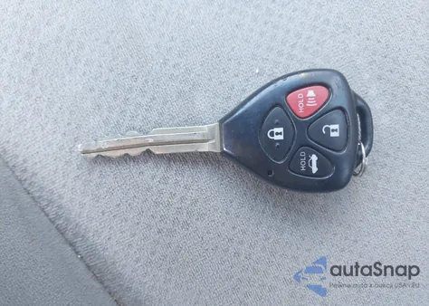 2013 Toyota Corolla L z USA, uszkodzony, nr VIN 5YFBU4EE8DP168876